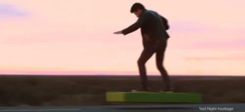 Vidéo: L'ArcaBoard, sans doute l'hoverboard le plus opérationnel