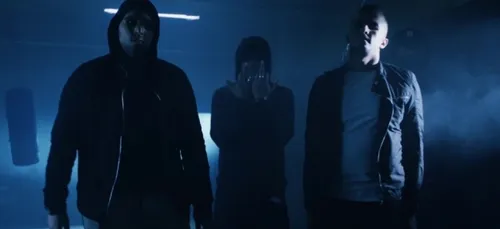 Hayce Lemsi feat Volts Face - Boxe avec les mots (Clip Officiel)