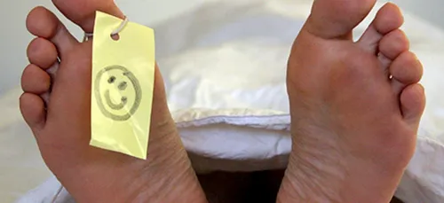 Russie : Un homme déclaré mort se réveille et retourne en soirée