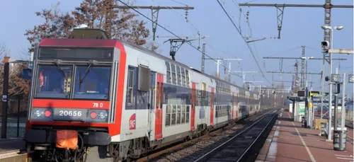 Paris-Melun : Elle se fait violer sous les yeux des voyageurs !!