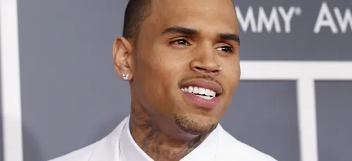 Vidéo: Chris Brown lâche  un petit son pour sa fille Royalty !!