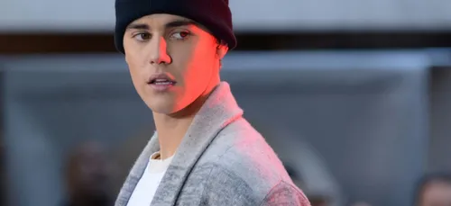 Justin Bieber s'est pris un râteau par Ariana Grande !! (Photos)