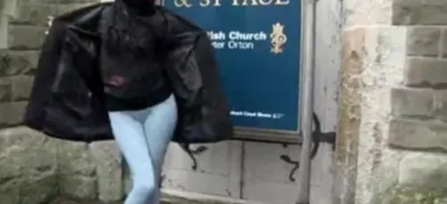 Un pasteur révolté de voir son église utilisée comme décor pour un...