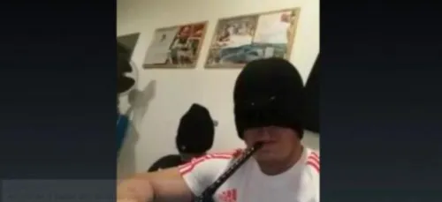 Il fait un live de sa cellule en prison grâce à une application !!...