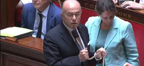 Quand nos hommes politiques  font du Rap en immitant PNL ça...