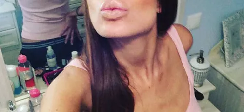 Russie : Elle se fait virer car jugée "trop sexy" ! (photos)