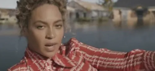 Beyoncé est accusée de plagiat pour son dernier clip Fomation. Et...