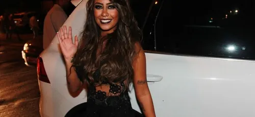 La belle Rafaella, frangine de Neymar met le feu... au Carnaval de...