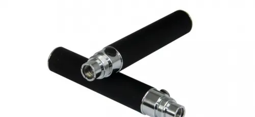 Sa cigarette électronique se transforme en bombe !! (Photos)