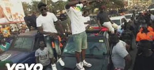 Black M - "A l'ouest" ft. MHD (Clip officiel)