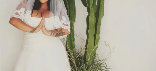 Sarah Fraisou, "les Anges 8" serait enceinte ? : la toile s'enflamme