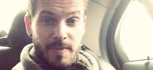 Matt Pokora enlève son tatouage au cou !!