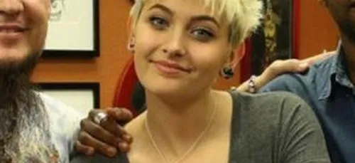 Paris Jackson se fait un tatouage en mémoire de son père (photos)