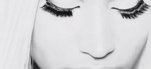 Comment la star Nicki Minaj s'est faite voler la vedette ! (vidéo)