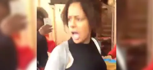 Vidéo choc : Conne du game maltraitée et humiliée par des Snapeurs...