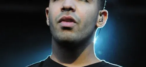 Drake s'est tatoué le visage de Rihanna ? Que faut-il comprendre ?...