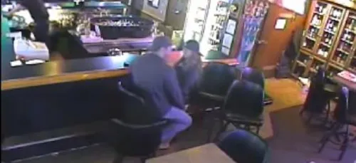 L'amour est aveugle...nous avons trouvé la preuve ! regardez les...