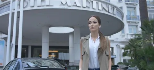 Zifou &amp; Kenza Farah - Premier Pas (Clip Officiel)