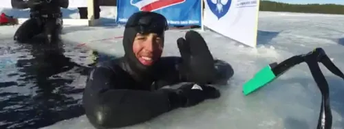 Cet homme parcouru près de 200 mètres sous la glace ! (Vidéo)