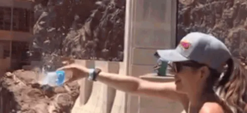 Ce lieu où l'eau coule vers le haut ! (Vidéo)