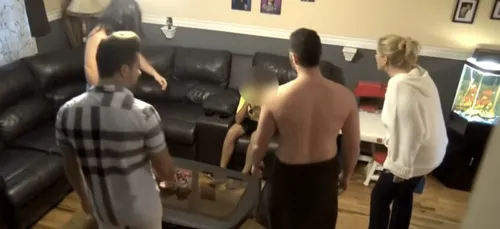 Ce qu'a fait cette mère à son fils est incroyable ! (vidéo)