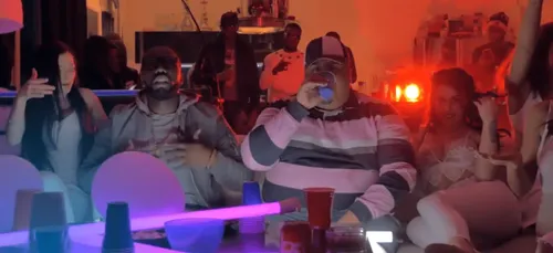 DJ LESKA FT NAZA & VEGETA - Enfumé