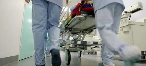 Ce que va faire croire cette femme à son petit-ami est juste atroce...