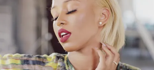 EUGY FT MR EAZI - Dance for me