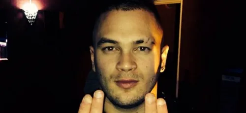 Jul : Il reçoit une lettre de félicitations de la part du maire de...