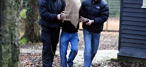 Kidnappée, elle réussit à s'échapper par le coffre de la voiture !...