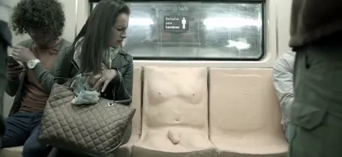 Partez à la découverte des sièges pénis du métro de Mexico ! (Vidéo)