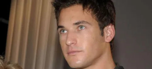 Une star de télé réalité de 27 ans se suicide devant ses amis !