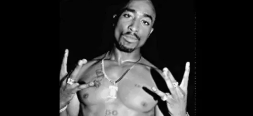 Tupac : il s’est tiré dessus tout seul !