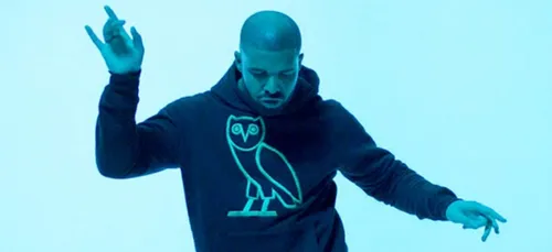 Drake : il vient de signer un contrat avec Warner !