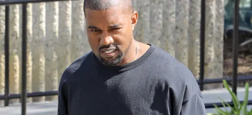 Kanye West rechute et désactive ses comptes Twitter et Instagram.