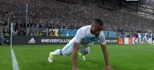 Découvrez la célébration totalement WTF de Patrice Evra après son...