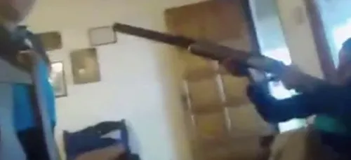 En plein Facebook live, il abat accidentellement une fillette de 12...