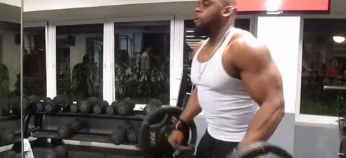 Easyk L'unik: la gifle était du fake ! (Vidéo)