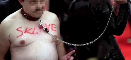 Tristesse: sa petite séance SM vire au ridicule avant de tourner au...