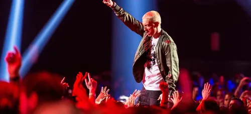 Méconnaissable, Eminem passerait presque inaperçu dans la rue !...