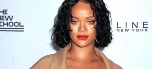 Rihanna et son nouveau petit-ami s'éclatent dans une piscine !...