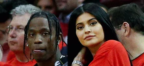 Kylie Jenner: Travis Scott l'aurait trompé au moins un bonne...