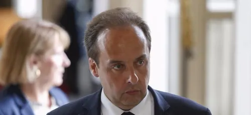 Avec ses 11 552 euros, ce député pense gagner moins que la moyenne...