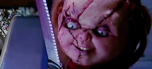 Chucky: la poupée infernale est de retour. Découvrez la...