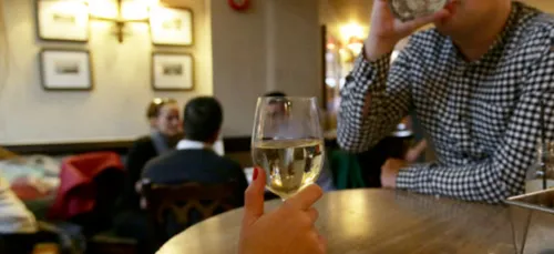 La science l'assure: les couples qui boivent ensemble sont ceux qui...