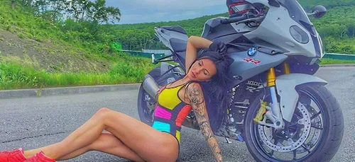 Star d'instagram, cette motarde décède au cours... D'une virée en...