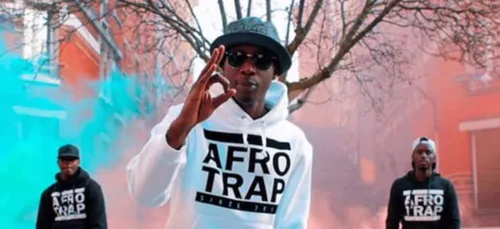 Neymar signe au PSG, MHD lui dédicace une chanson ! (Vidéo)