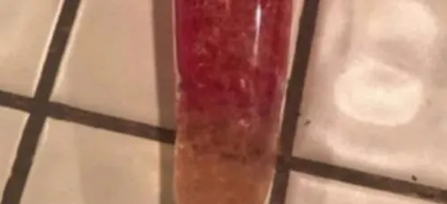 Cette mère découvre un objet surprenant appartenant à sa fille dans...