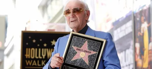 Charles Aznavour a enfin reçu son étoile à Hollywood !