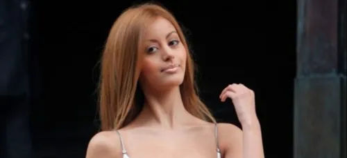 Zahia dévoile son corps sur instagram et fait grimper la...